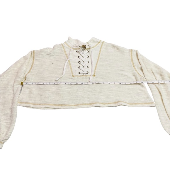 Urban Outfitters Women’s Textured Linen Blend cream gold crop Sweater Size SMALL - Picture 7 of 12